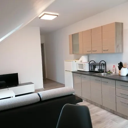 شقة Mohacs Apartman Mohács