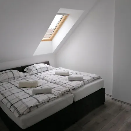 شقة Mohacs Apartman *