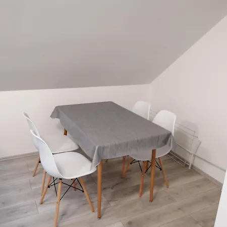 شقة Mohacs Apartman *